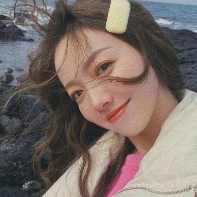 二零二零最火女生头像(24张)