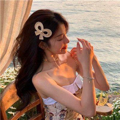 二零二三最火女生头像(精选24张)