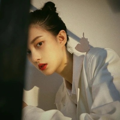 二零二三最火女生头像(精选24张)