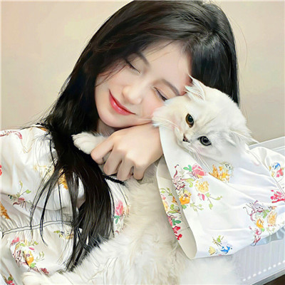 二零二三最火女生头像(精选24张)