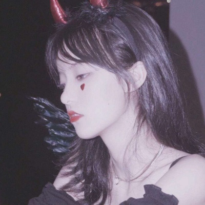 女头伤感孤独高清头像(精选24张)