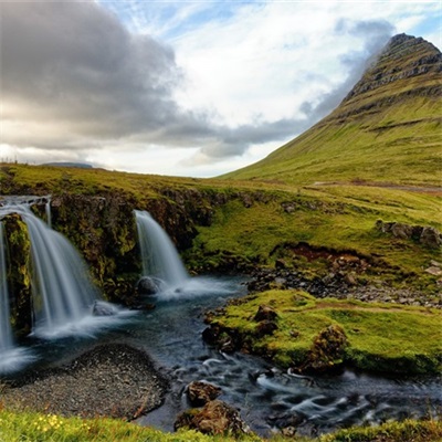 最吉利的山水微信头像(24张)