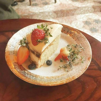 超好看黑暗系女生头像(精选12张)