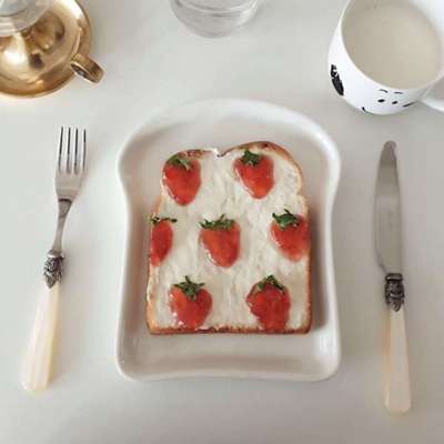 超好看黑暗系女生头像(精选12张)