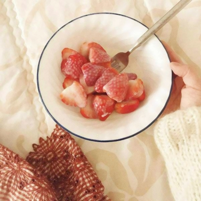 超好看黑暗系女生头像(精选12张)