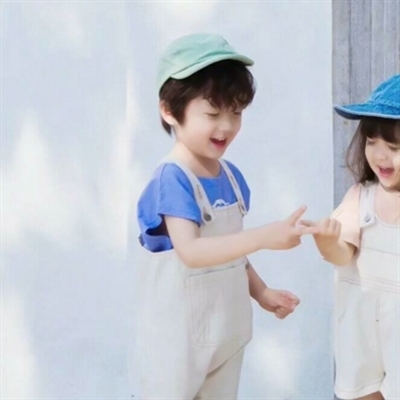 最火可爱萌娃情头(精选22张)