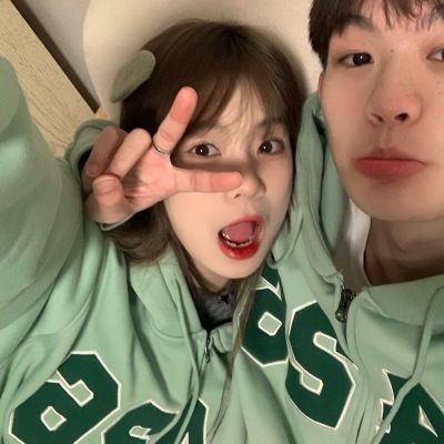 一左一右创意情侣头像(24张)