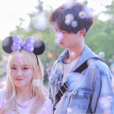 一左一右创意情侣头像(精选24张)