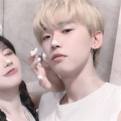 一左一右创意情侣头像(精选24张)