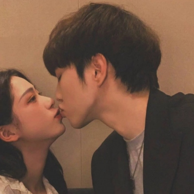 高清情侣亲密头像(精选14张)