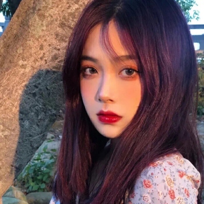 高清霸气最酷的2023女生头像图片(28张)