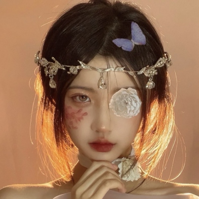 高清霸气最酷的2023女生头像图片(28张)