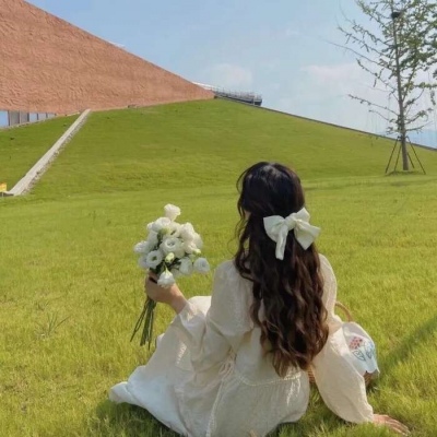 仙气飘飘的女生背影头像(精选22张)