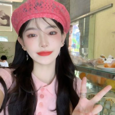 女生真人戴帽子头像(精选24张)