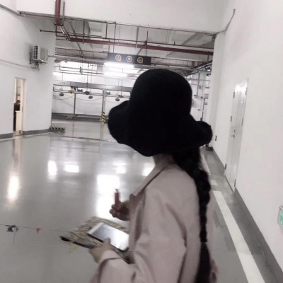 高冷戴帽子女头像大全(精选22张)