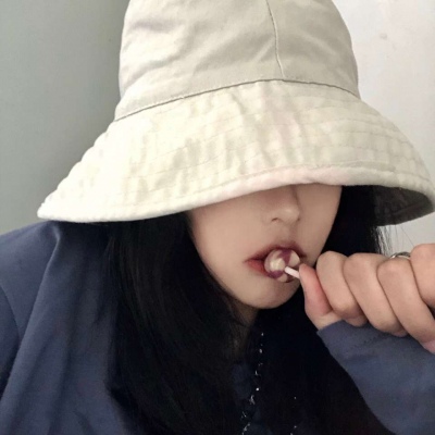 高冷戴帽子女头像大全(精选22张)