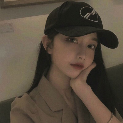 高冷戴帽子女头像大全(精选22张)