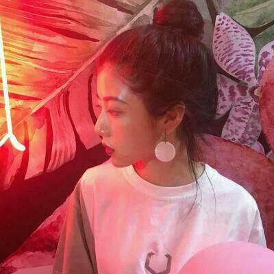 红色好看的头像(精选24张)