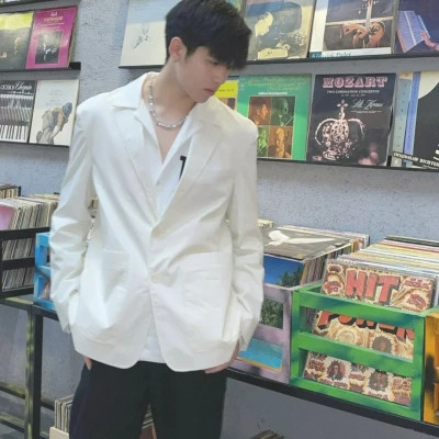 二零二一年男生头像(精选18张)