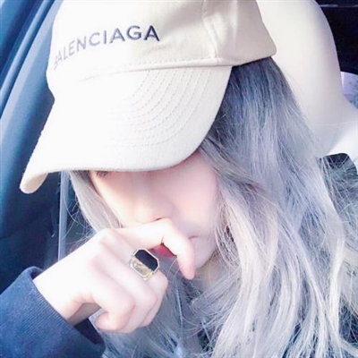 好看的女生图片头像(精选24张)