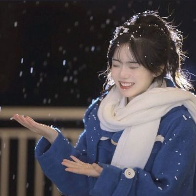 好看的女生图片头像(精选24张)