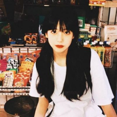 好看的女生图片头像(精选24张)