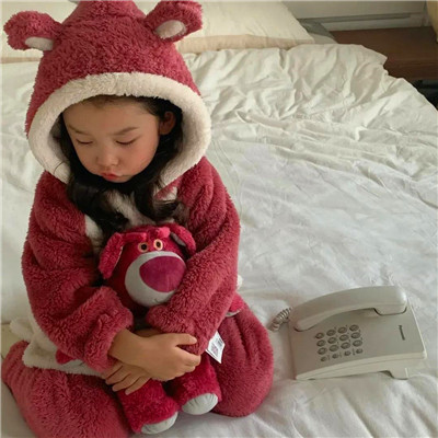 可爱的草莓熊头像(精选26张)