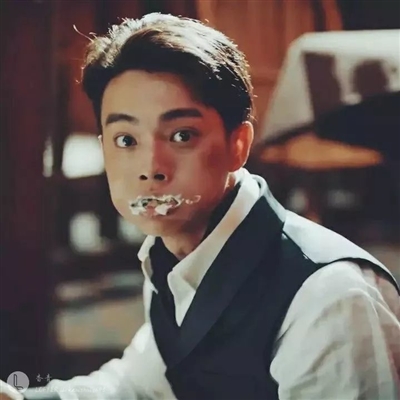 搞怪的情头一对两张图片(精选32张)