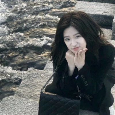 高清可爱的女生头像(32张)