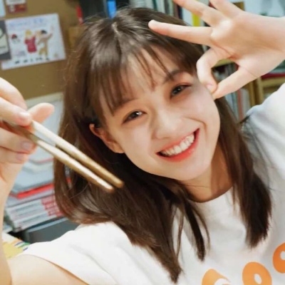 高清可爱的女生头像(32张)