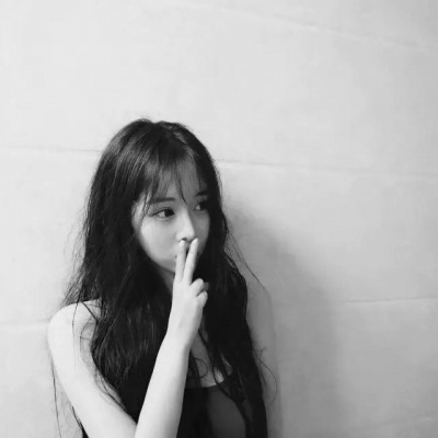 御姐黑白霸气头像(精选24张)