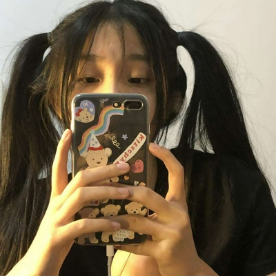 好看的酷女孩头像(精选26张)