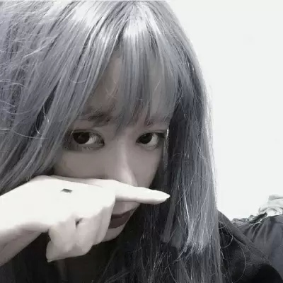 染头发的女生头像(精选30张)