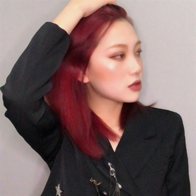 染头发的女生头像(精选30张)