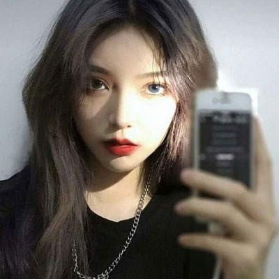 女生头像霸气超拽黑暗系真人高清图片(精选24张)