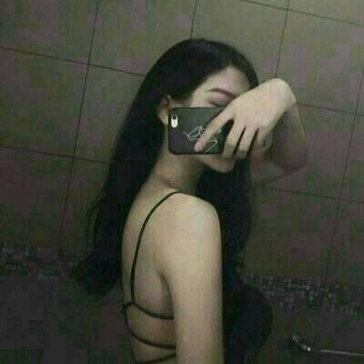 女生头像霸气超拽黑暗系真人高清图片(精选24张)