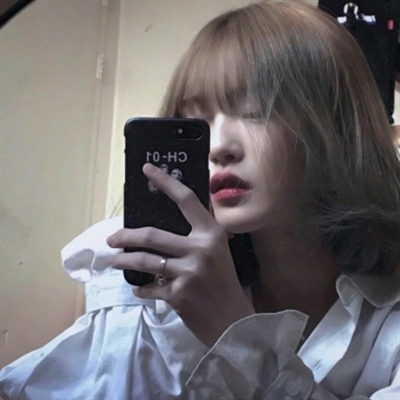 超好看女生自拍头像(精选28张)