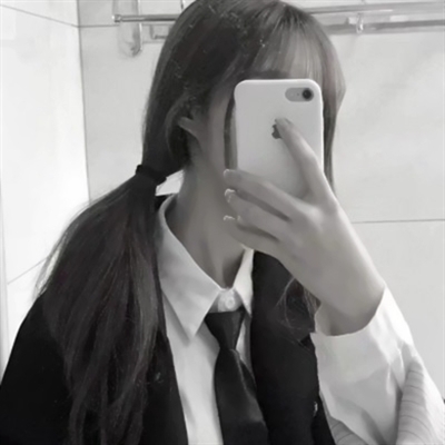 超好看女生自拍头像(精选28张)