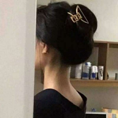 网红绿茶女头像(精选22张)