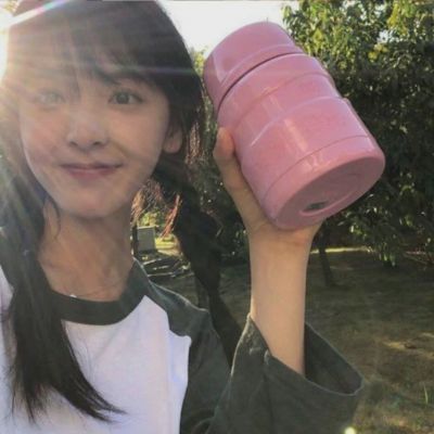 网红绿茶女头像(精选22张)