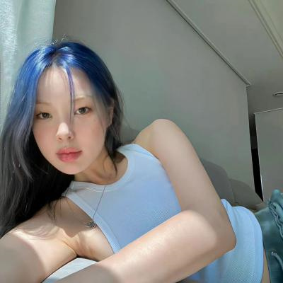 小众真人女生头像(24张)