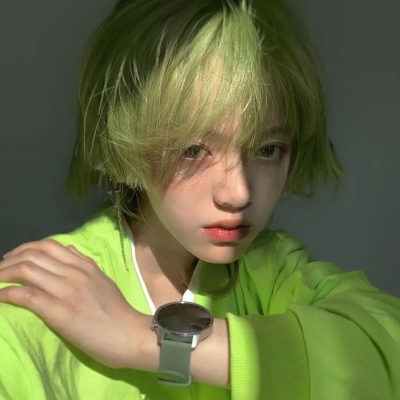 小众真人女生头像(24张)