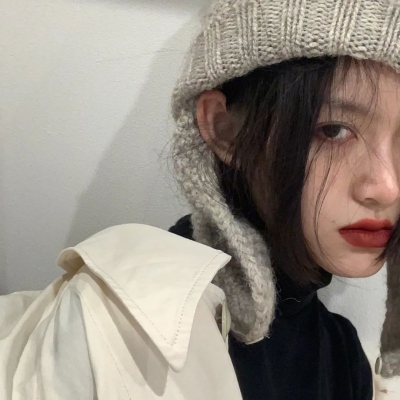 小众真人女生头像(24张)