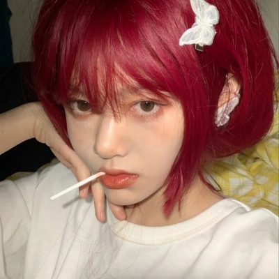 小众真人女生头像(24张)