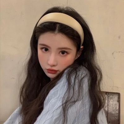 小众优质真人女头像(22张)