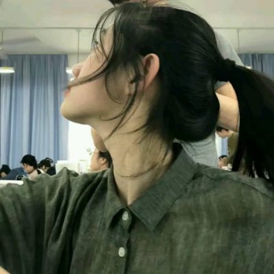 高清潮流范儿的图片女生头像大全(精选24张)