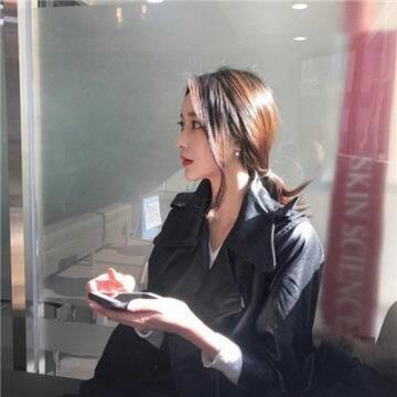 高清潮流范儿的图片女生头像大全(精选24张)