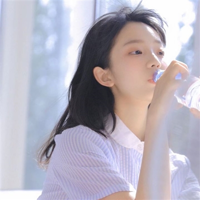 2023年高端有品位的微信头像(精选22张)