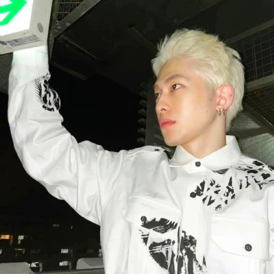 2023最火的图片头像男(精选24张)