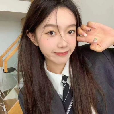 2023新款好看的头像女生(精选26张)